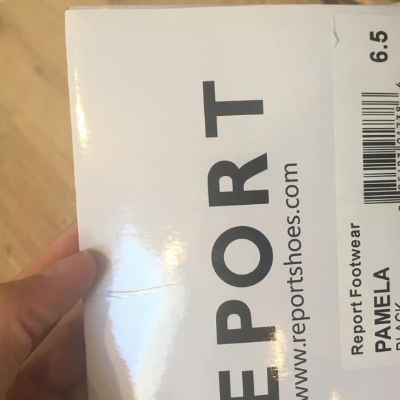 gold heels - Picture 6 of 6